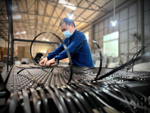 戶外家具工廠開工繁忙 家居市場(chǎng)迎來新活力